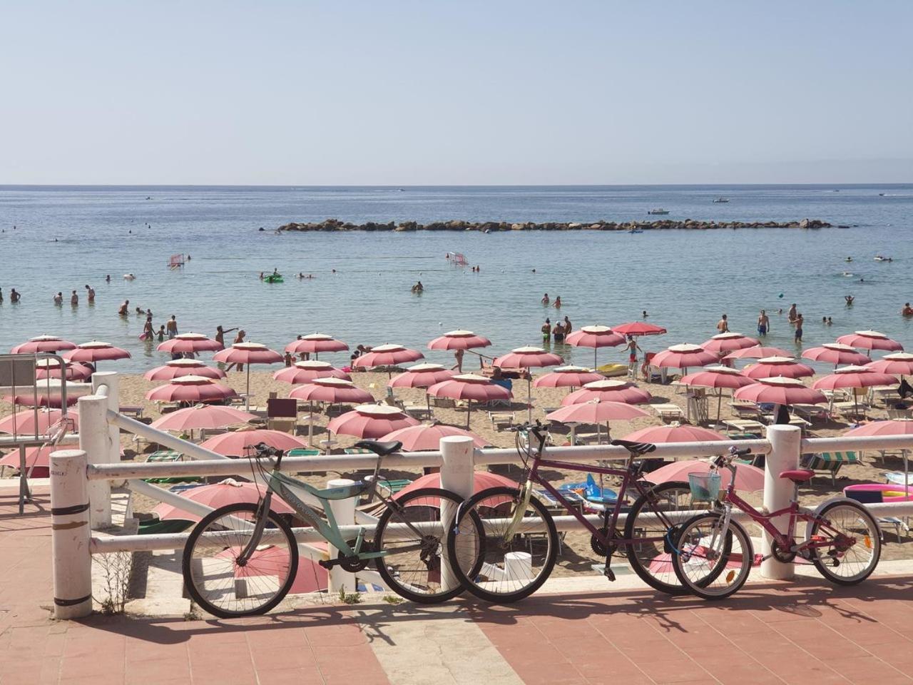 Baia Di Luna Santa Marinella Exteriér fotografie